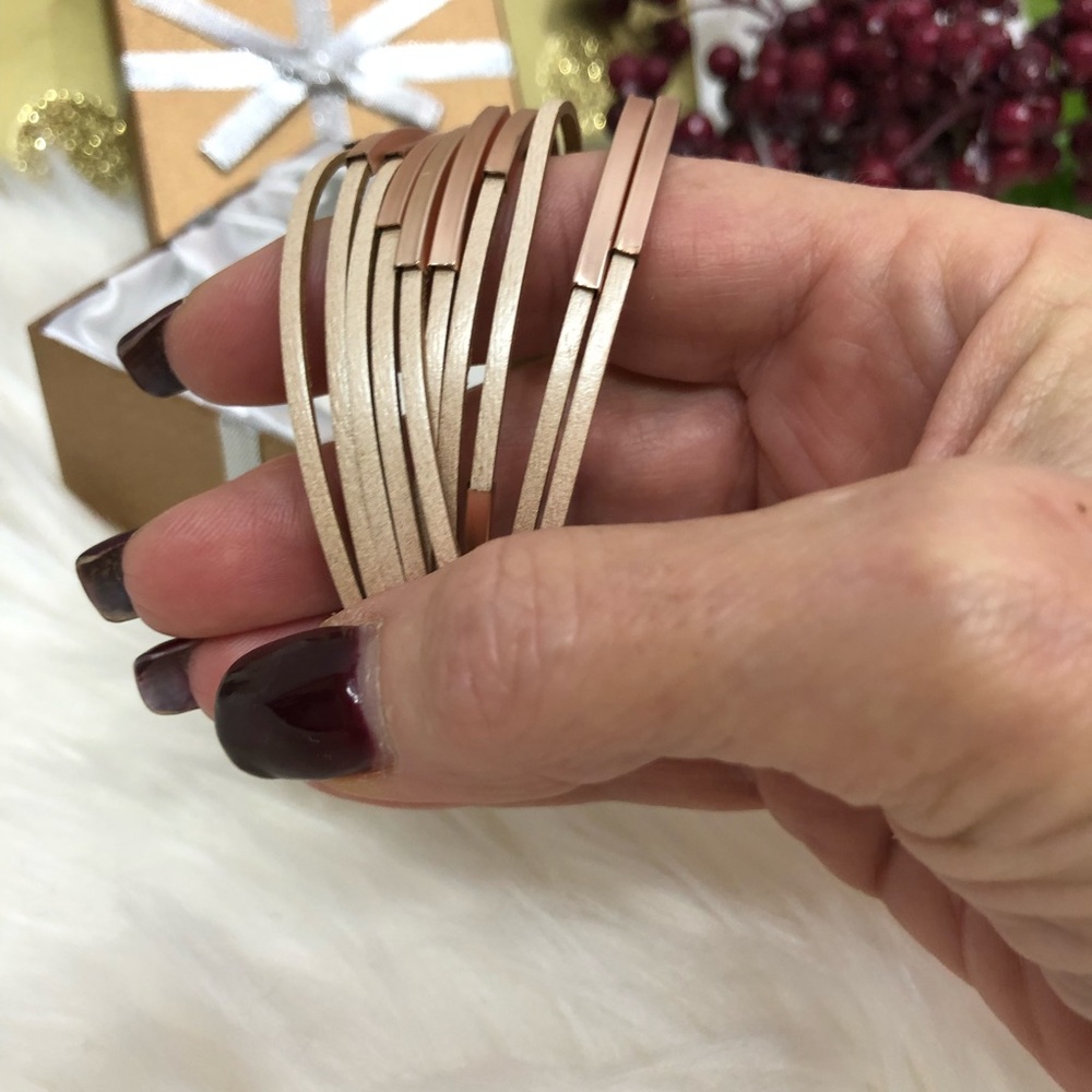 🆕🎁FRANCESCA’S Leather copper/taupe bar bracelet - Picture 3 of 8